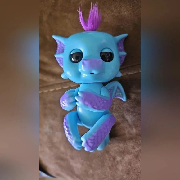 Fingerlings - Glitter Dragon - Tara - Picture 1 of 1